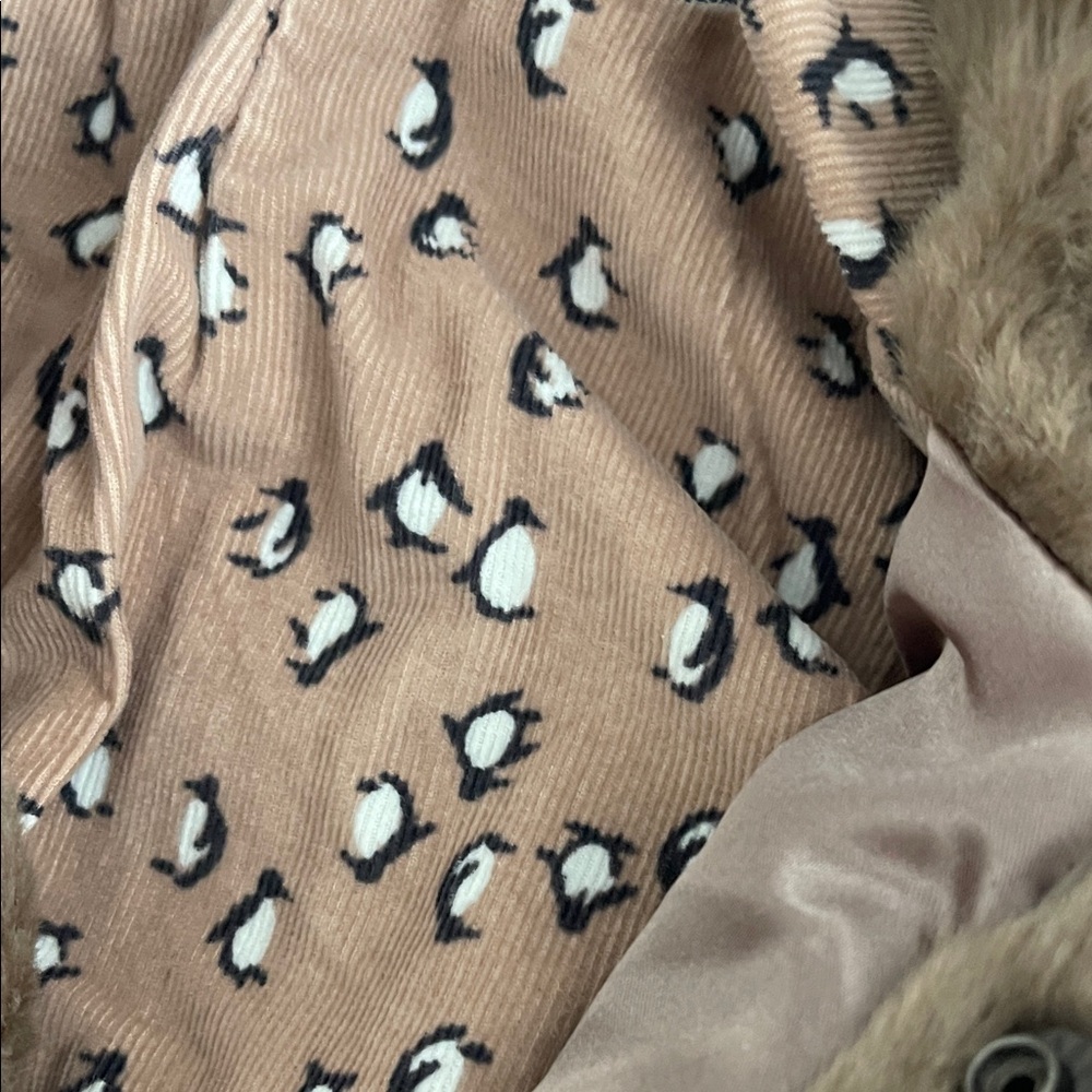 Baby Gap Outfit Penguin Top and Faux Fur Vest with White Corduroy Pant - Picture 12 of 12